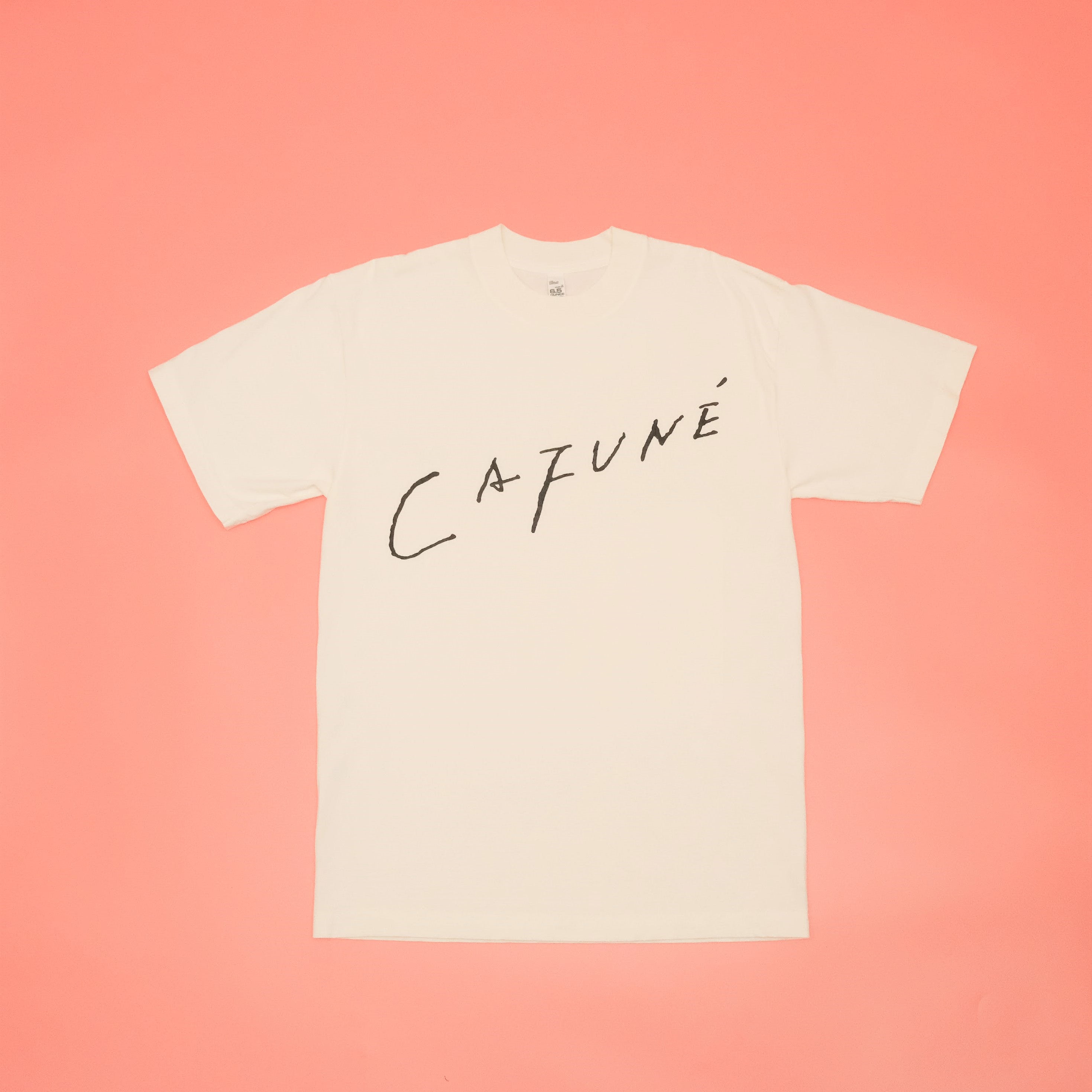 ★新品タグ付きカフネcafneロゴTシャツ★ カフネロゴTシャツ – CAFUNÉ