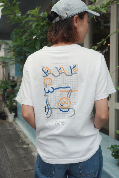 CAFUNEグラフィックTシャツ
